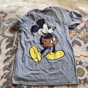 Men’s Disney grey tshirt